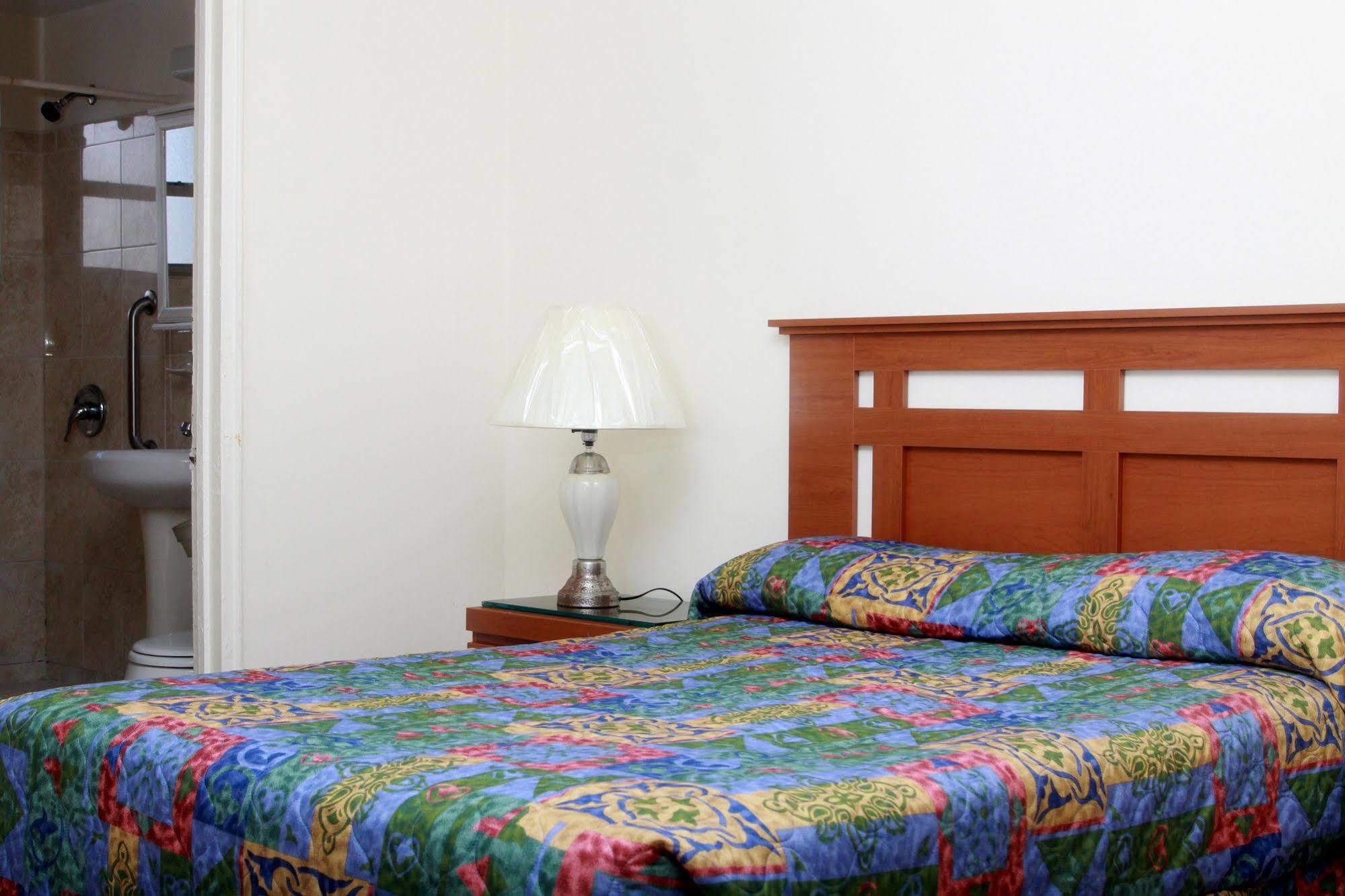 הוליווד Diane Oceanfront Suites מראה חיצוני תמונה
